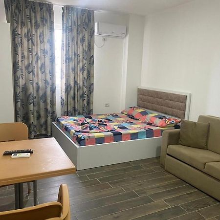 Summer Apartments Shëngjin Екстериор снимка