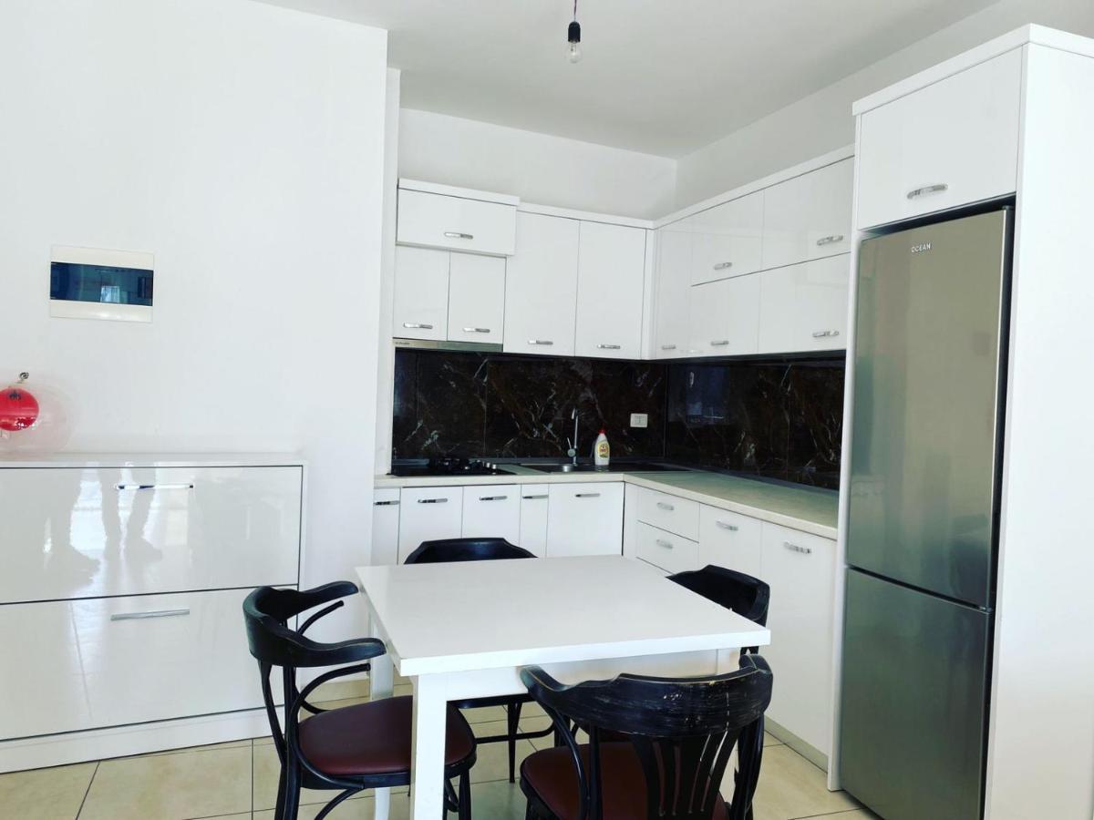 Summer Apartments Shëngjin Екстериор снимка