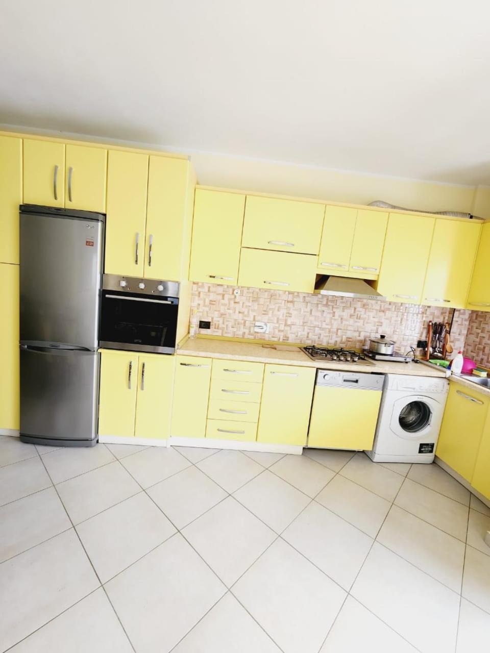 Summer Apartments Shëngjin Екстериор снимка