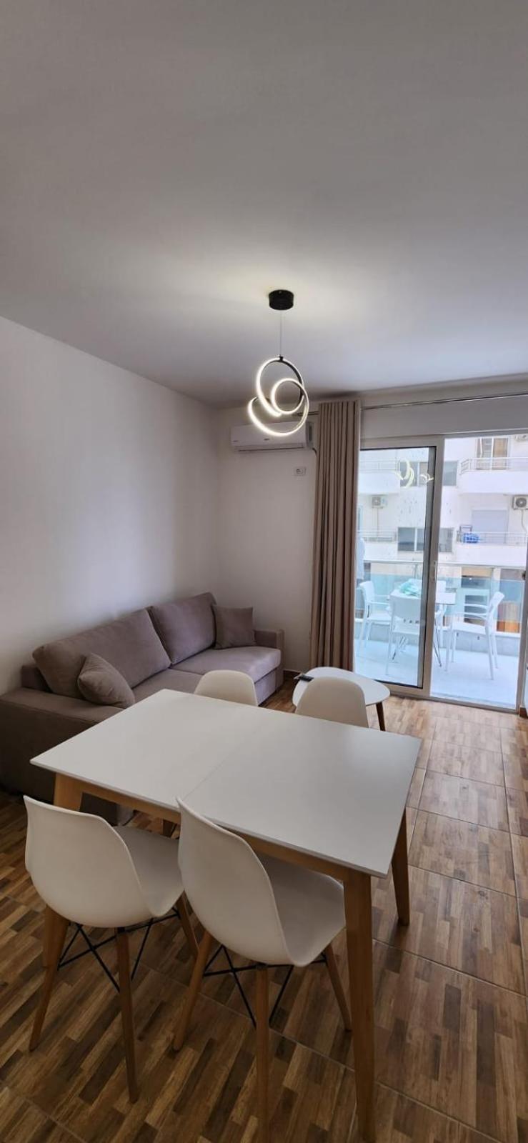 Summer Apartments Shëngjin Екстериор снимка